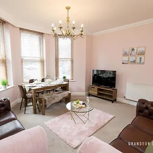 Ocean Spray By Grandeur Apartment Bournemouth
